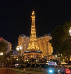 Las Vegas bei Nacht - der Eifelturm Las Vegas bei Nacht